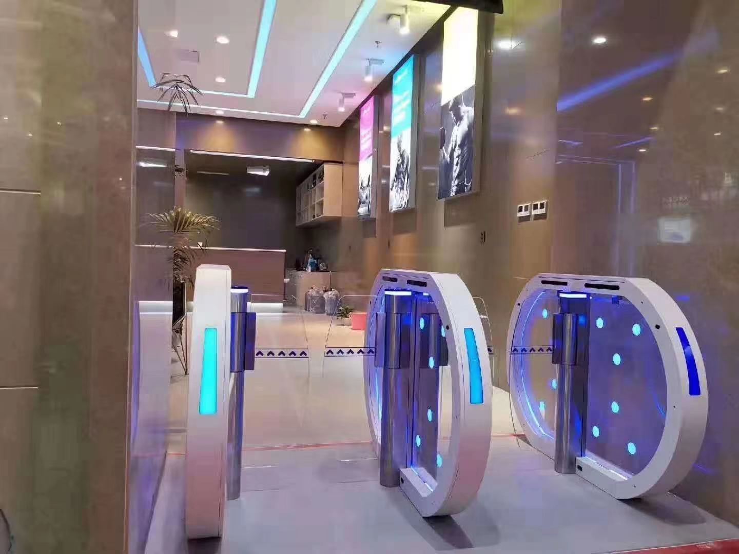 高端定制烤漆款流星翼閘酒店寫字樓人臉識別門禁閘機刷卡門禁系統(tǒng)