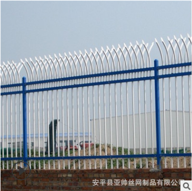 彎弧防盜圍墻護欄，防攀爬圍欄定制，社區圍欄彎弧折彎護欄廠家