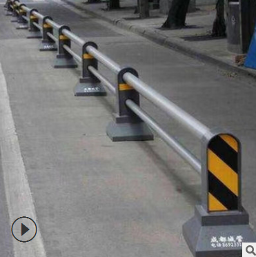 車道隔離護欄，不銹鋼矮護欄，停車場護欄，機非隔離墩欄桿現貨