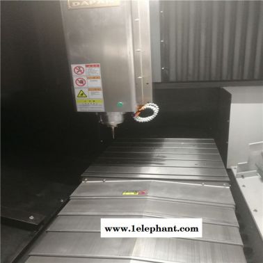 臥式加工中心鋼板防護罩 防水防塵導軌鈑金防塵罩 機床導軌不銹鋼拖板 歡迎來電咨詢