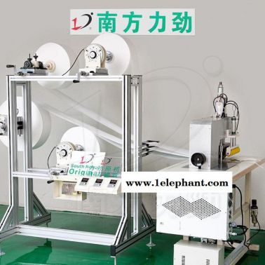 【特別推薦】半自動(dòng)折疊口罩機(jī)_可生產(chǎn)放霧霾口罩_鶴崗口罩機(jī)廠