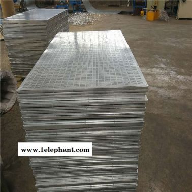 建筑藍(lán)色金屬防護(hù)網(wǎng) 源頭供應(yīng)商 瀾潤沖孔安全網(wǎng) 高層外墻藍(lán)色爬架網(wǎng) 沖孔安全網(wǎng)定制