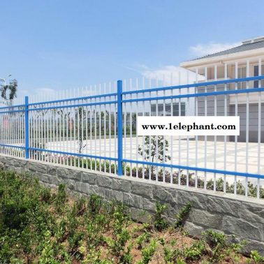 鋅鋼圍欄 仁美現貨銷售鋅鋼護欄 圍墻圍欄 防護圍欄 工廠防護網