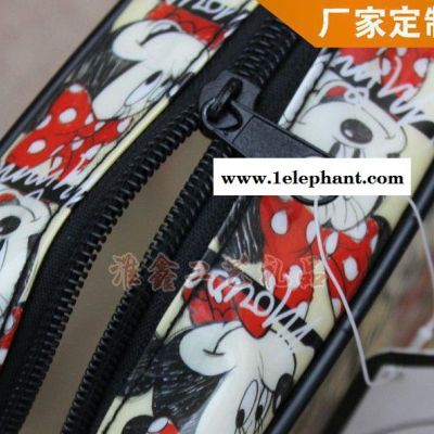 專(zhuān)業(yè)生產(chǎn)定制彩色化妝品袋軟膠PVC洗漱包PVC袋/旅行收納包裝