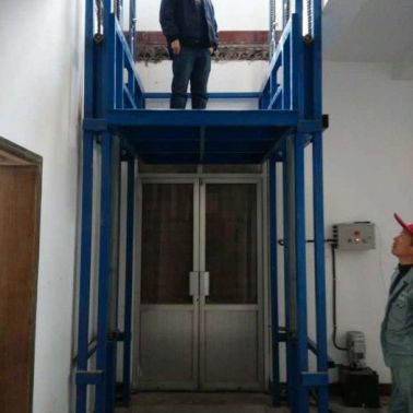 導軌式升降機 升降機 生產廠家