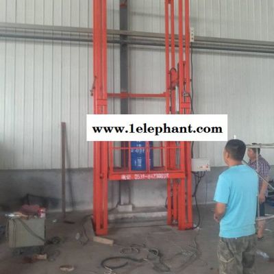 宏耀倉庫升降機(jī)廠家定制倉庫升降機(jī)廠房定制