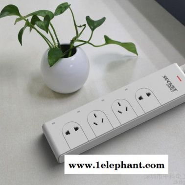 林世峰安全結構防潑水防觸電安全排插