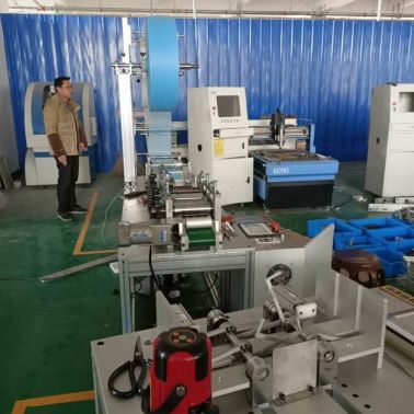 高速雙頭自旋轉耳帶機口罩機打片機點耳機N95口罩機