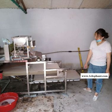 全自動涼皮機 綏化全自動涼皮機 全自動涼皮機電加熱河粉機總經銷