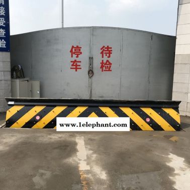 液壓路障機