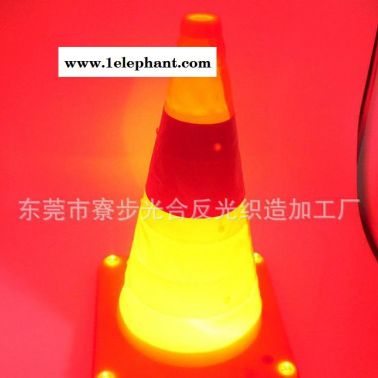 直銷LED充電發光路障 路錐 交通道具 防護路障 移動發光充電
