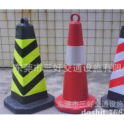 大量銷售路錐、路障、東莞路錐、反光路錐、石龍雪糕桶、