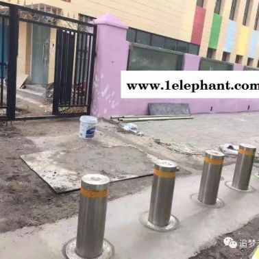 追夢云反恐防暴路障全自動升降柱智能控制設備