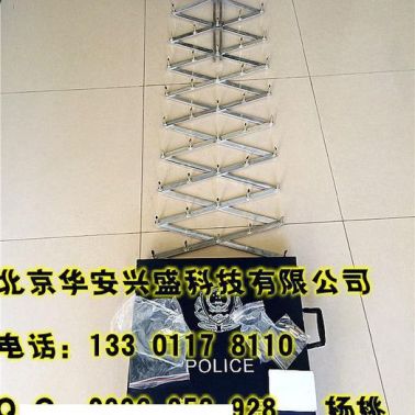 供應便攜式阻車路障 阻車器 阻車釘 全自動阻車路障，遙控阻車釘價格，北京供應阻車釘