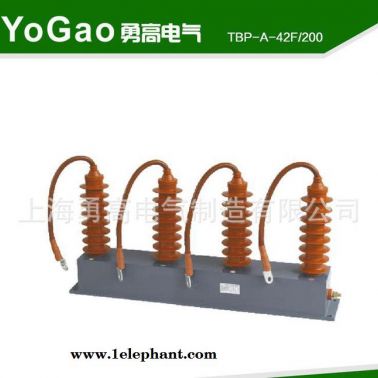 原廠促銷 TBP系列TBP-A-42F/200三相組合式過電壓保護器