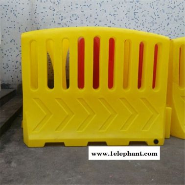 湘潭滾塑高圍欄水馬 衡陽市政施工水馬 長沙安全防護圍擋水馬護欄