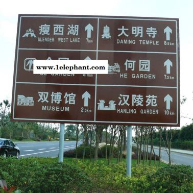 公路監控桿路口標志桿