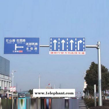 路燈組合監控桿F型交通標志桿