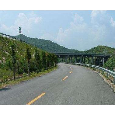 生產波形護欄板噴塑厚度測量