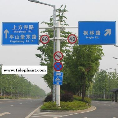 燈桿監控桿標志標牌桿件