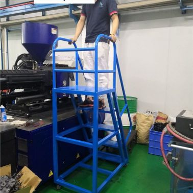 注塑機登高梯生產廠家
