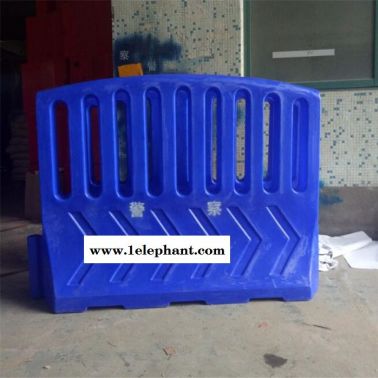 長沙大型活動現場塑料圍欄水馬 導向分流防撞隔離防護欄圍檔墻