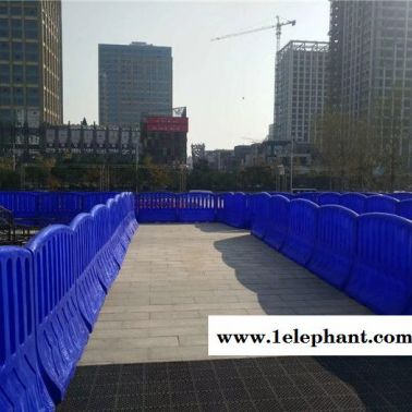 廣東警示圍欄水馬廠家 藍(lán)色圍檔水馬護(hù)欄 可移動(dòng)式圍欄導(dǎo)向隔離圍檔