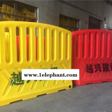 上海市政水馬隔離墩 上海施工防護(hù)欄圍檔墻 警示防撞桶廠家