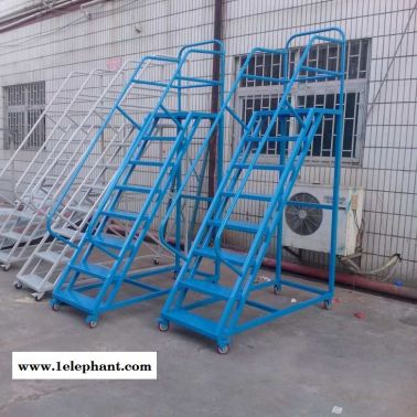 2米高注塑機上料梯廠家