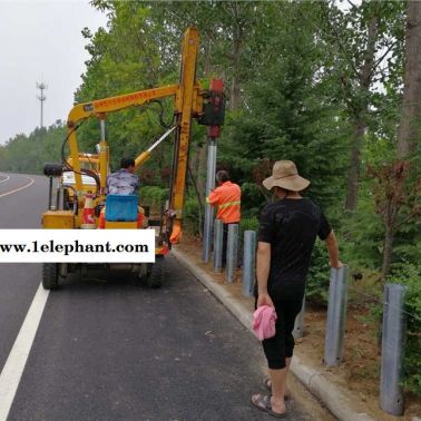 供應公路雙波護欄 路側防撞板定制 云南公路波形護欄廠家