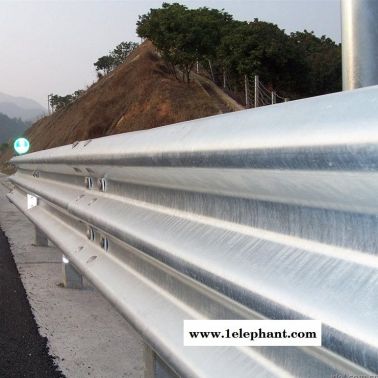 山東公路護欄廠家批發直銷