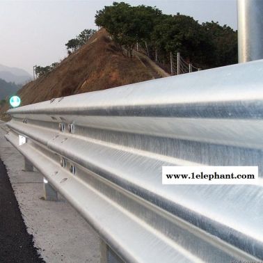二廣高速公路護欄廠家批發直銷