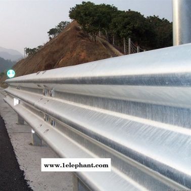 濱海新區公路護欄板批發直銷