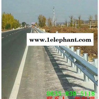 三波鍍鋅高速護(hù)欄板崇州市多少錢一米