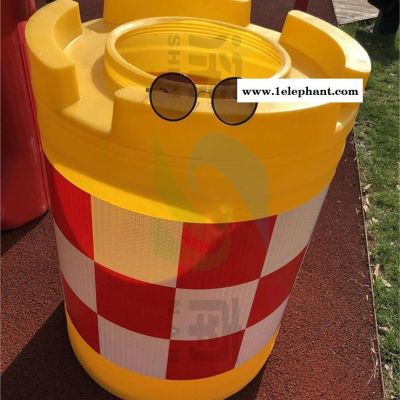上海深南供應塑料滾塑防撞桶 防撞桶價格