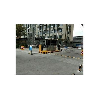 口碑好減速帶 護欄道閘車牌識別廠家當屬聊城慶勝金屬門業有限公司