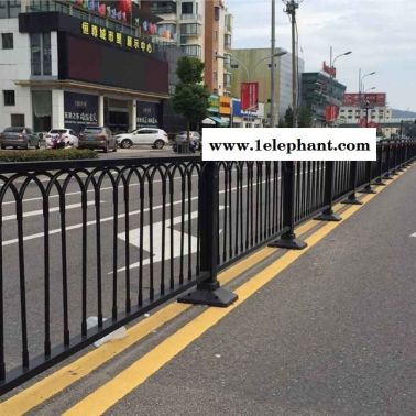 洛陽鄭州濟源市政道路護欄城市公路隔離欄道路交通護欄小區(qū)馬路護欄鍍鋅鋼圍欄