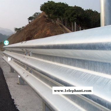 吉林公路護(hù)欄板批發(fā)直銷(xiāo)