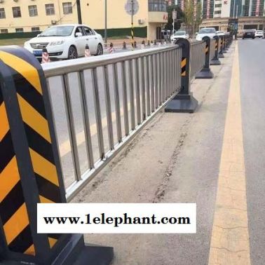 洛陽哪有賣道路護欄的，洛陽市政護欄廠家批發安裝
