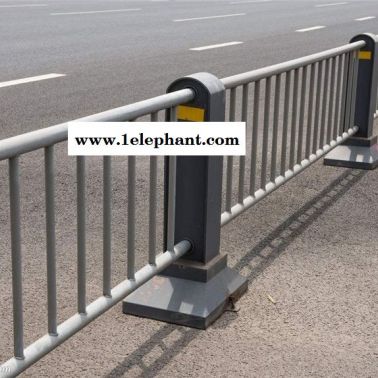 道路護欄,鋅鋼護欄,鐵藝柵欄,PVC塑鋼護欄,歐式柵欄--洛陽華文護欄