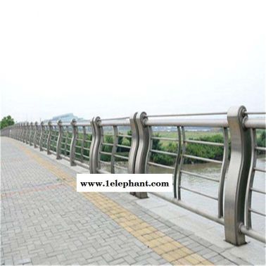 大理不銹鋼護(hù)欄定制雄厚實(shí)力