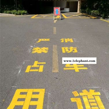 深圳道路劃線專業13年施工劃線經驗小區劃線工業園劃線