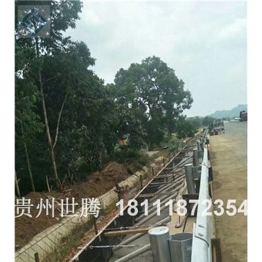 黔東南鍍鋅防撞村鎮道路波形高速公路護欄現貨批發