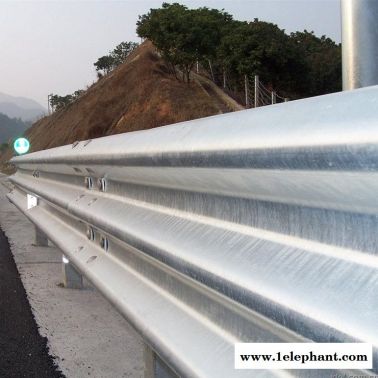 山東公路護欄廠家批發直銷